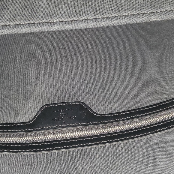 Louis Vuitton Porte-Documents Voyage PM - Picture 9 of 14